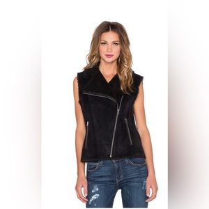 VelvetGraham & Spencer Anila Sherpa Moro in Vest in Black. Size Small